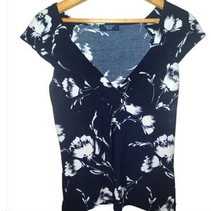 Chaps Women's Navy Floral Top